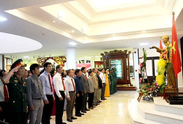 Nhiều hoạt động nhân kỷ niệm 132 năm ngày sinh Chủ tịch Hồ Chí Minh