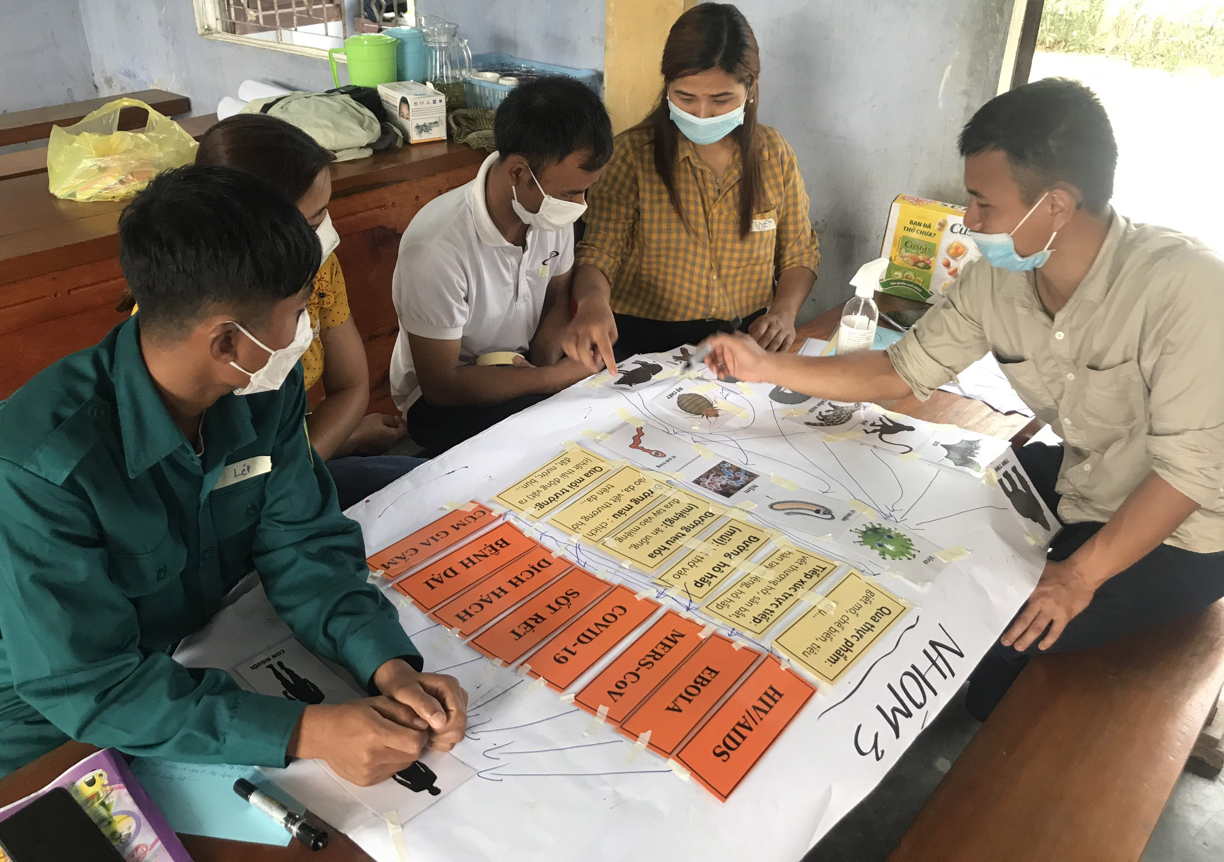 Nguy cơ dịch bệnh từ săn, bắt động vật hoang dã