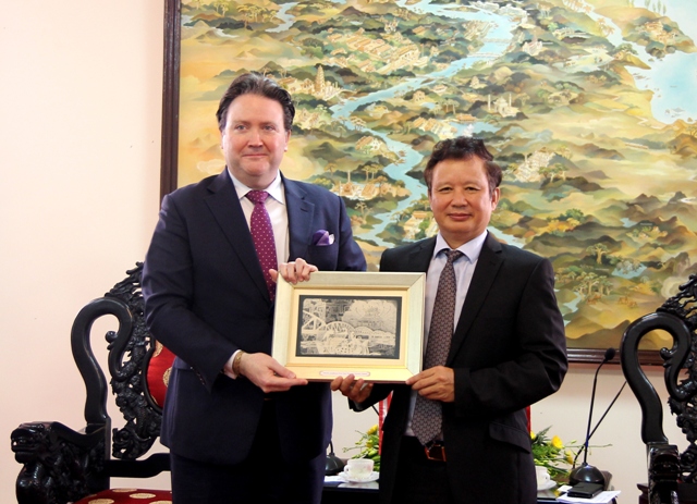 Hue is ready to welcome major U S corporations to learn, survey and invest