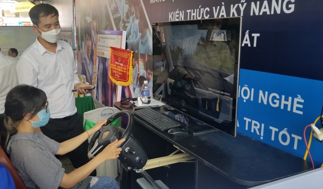 Lùi thời gian sử dụng cabin đào tạo lái xe vào cuối năm 2022