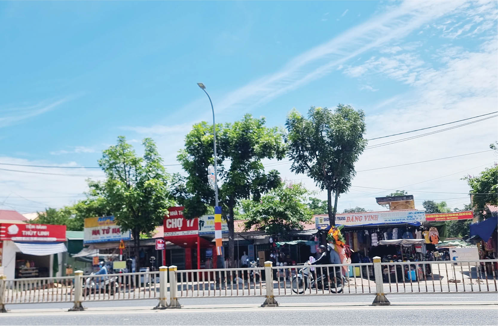 Chợ Tứ Hạ sẽ được thay “áo” mới