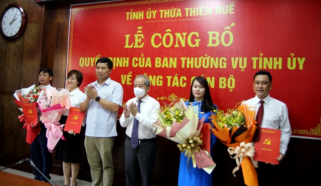 Công bố Quyết định của Ban Thường vụ Tỉnh ủy về công tác cán bộ