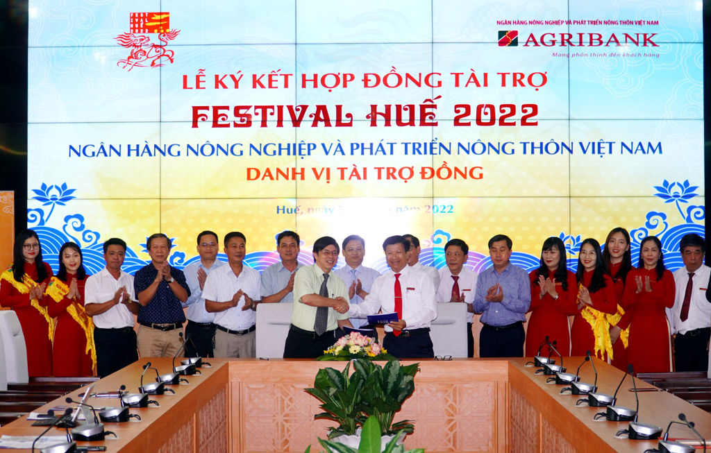 Agribank tài trợ 1 tỷ đồng cho Festival Huế 2022
