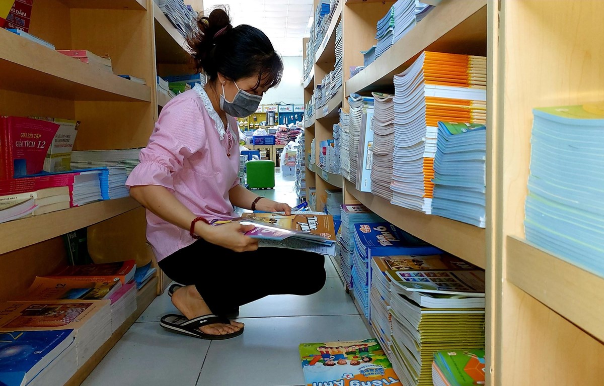 Nhiều ý kiến ĐBQH về trách nhiệm kiểm soát giá sách giáo khoa