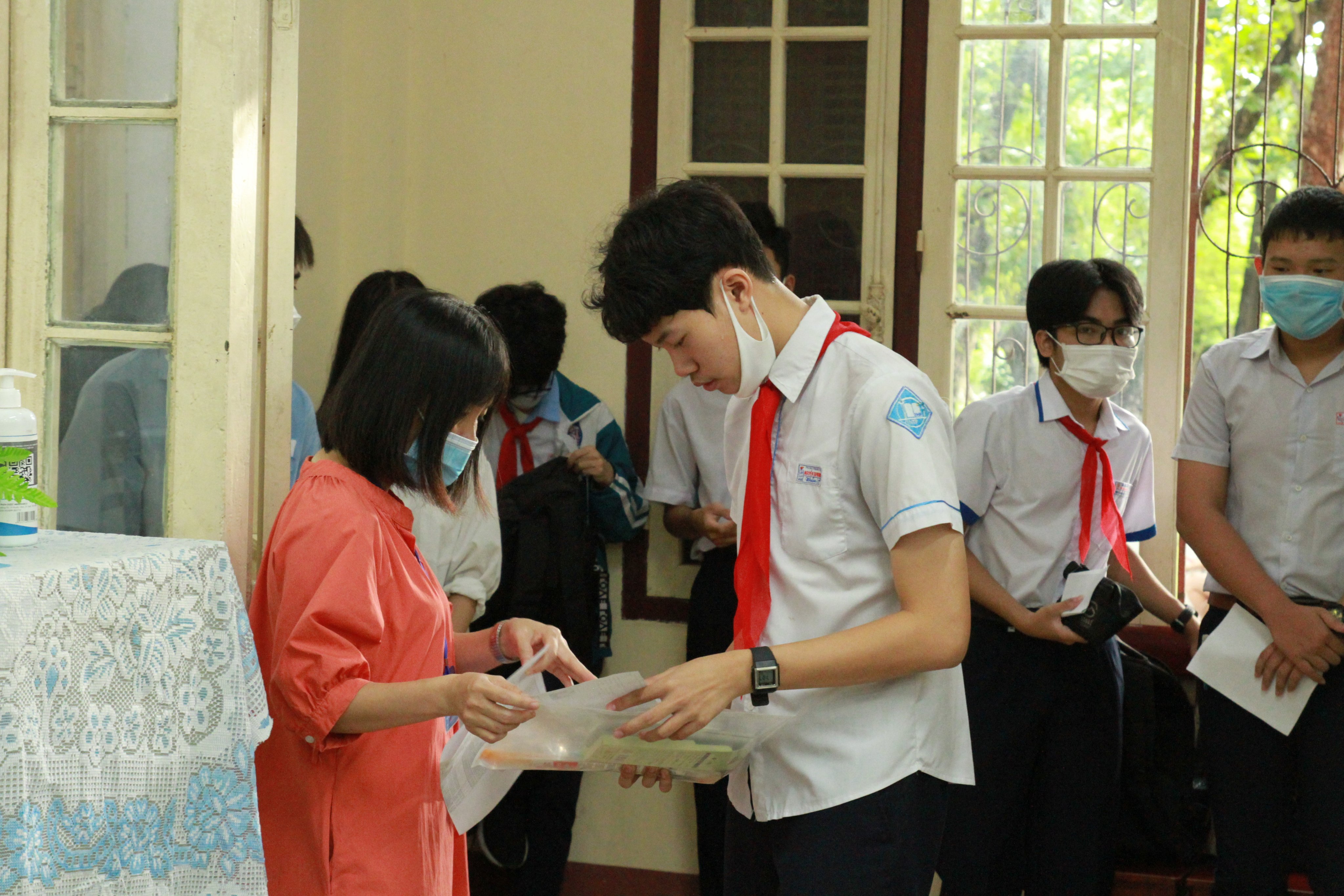 Trên 7 600 học sinh thi vào lớp 10 trung học phổ thông