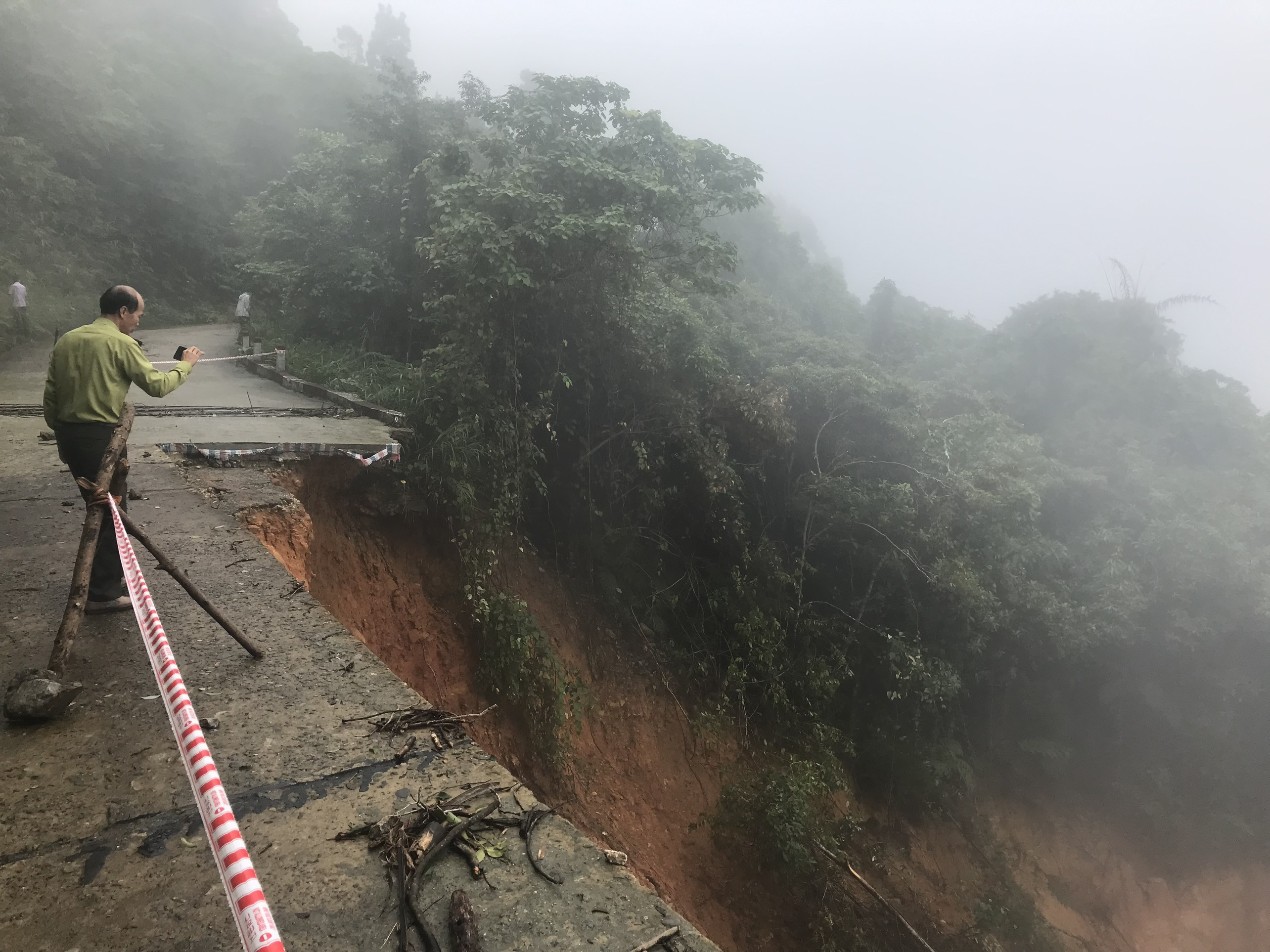 Vườn Quốc gia Bạch Mã gia hạn tạm dừng đón khách