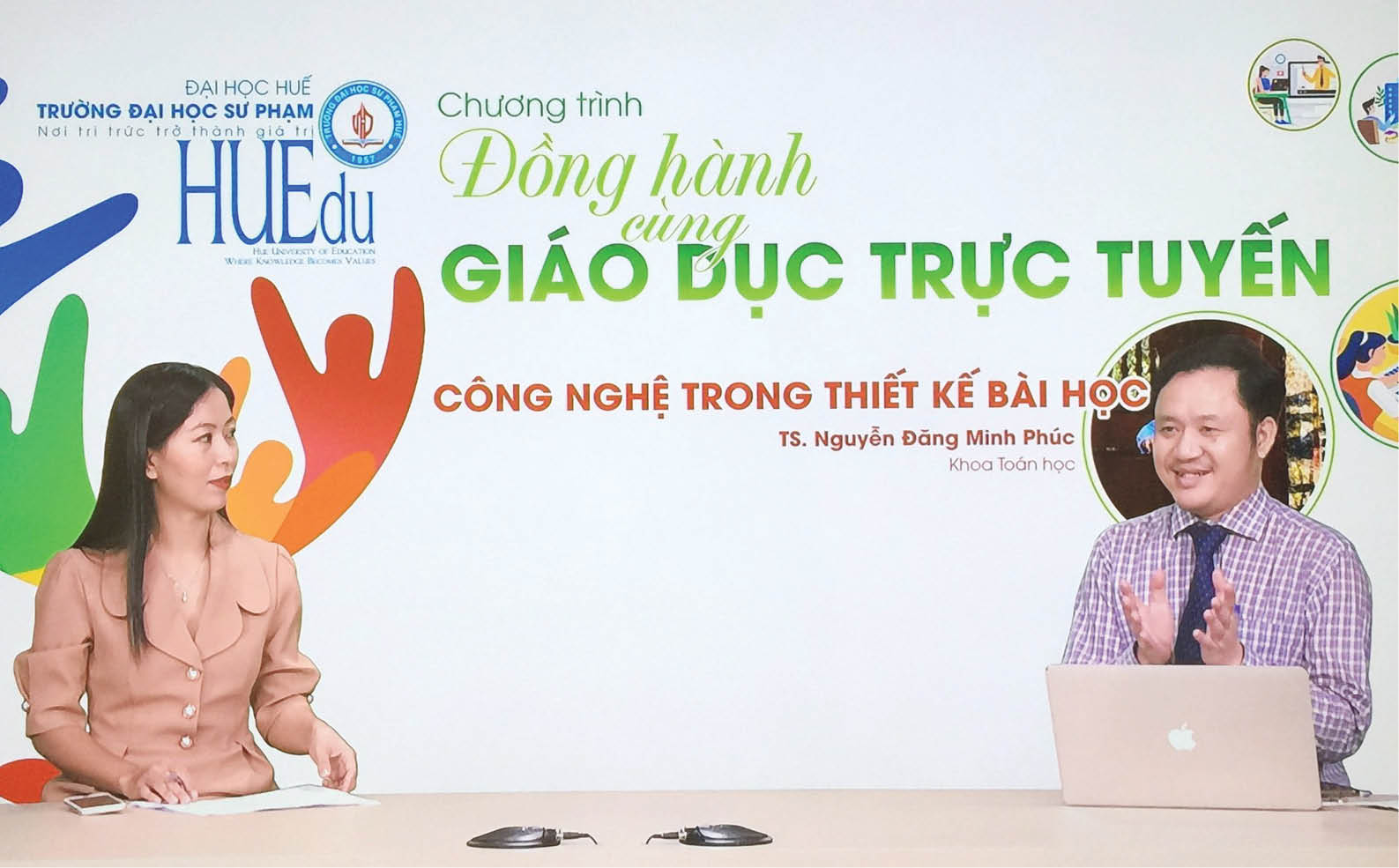 Chuyên nghiệp hóa truyền thông trường đại học