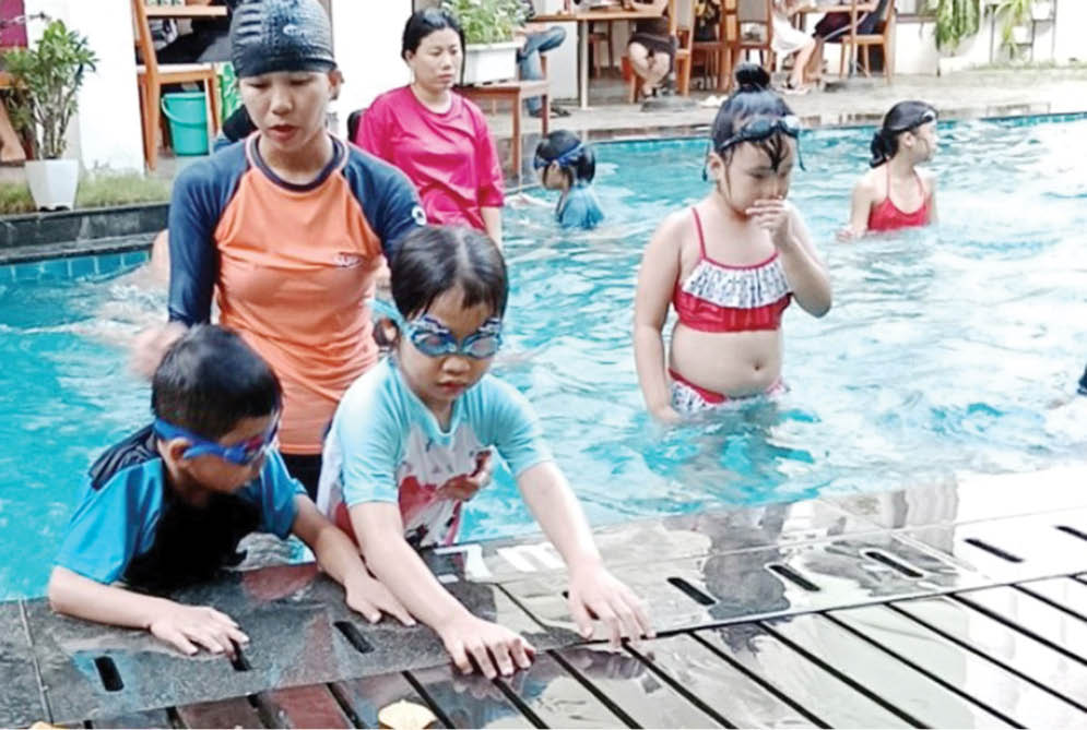 Trắc trở khi phổ cập bơi cho học sinh