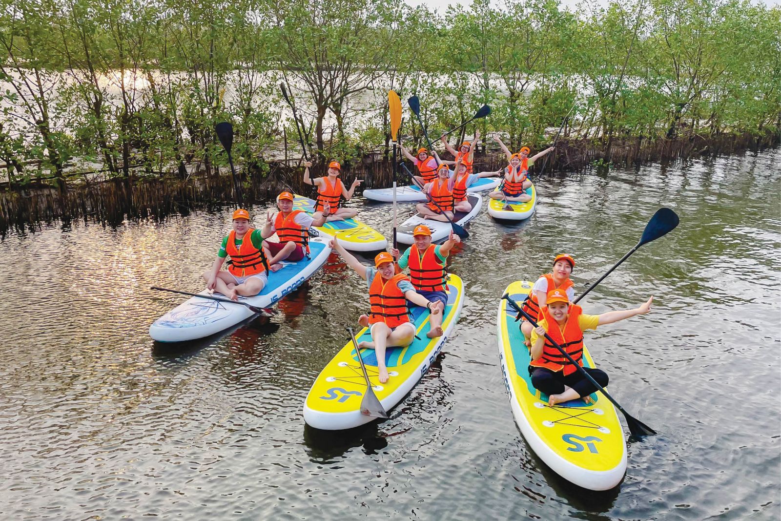 Surfing SUP  enjoying delicious food on Tam Giang Lagoon