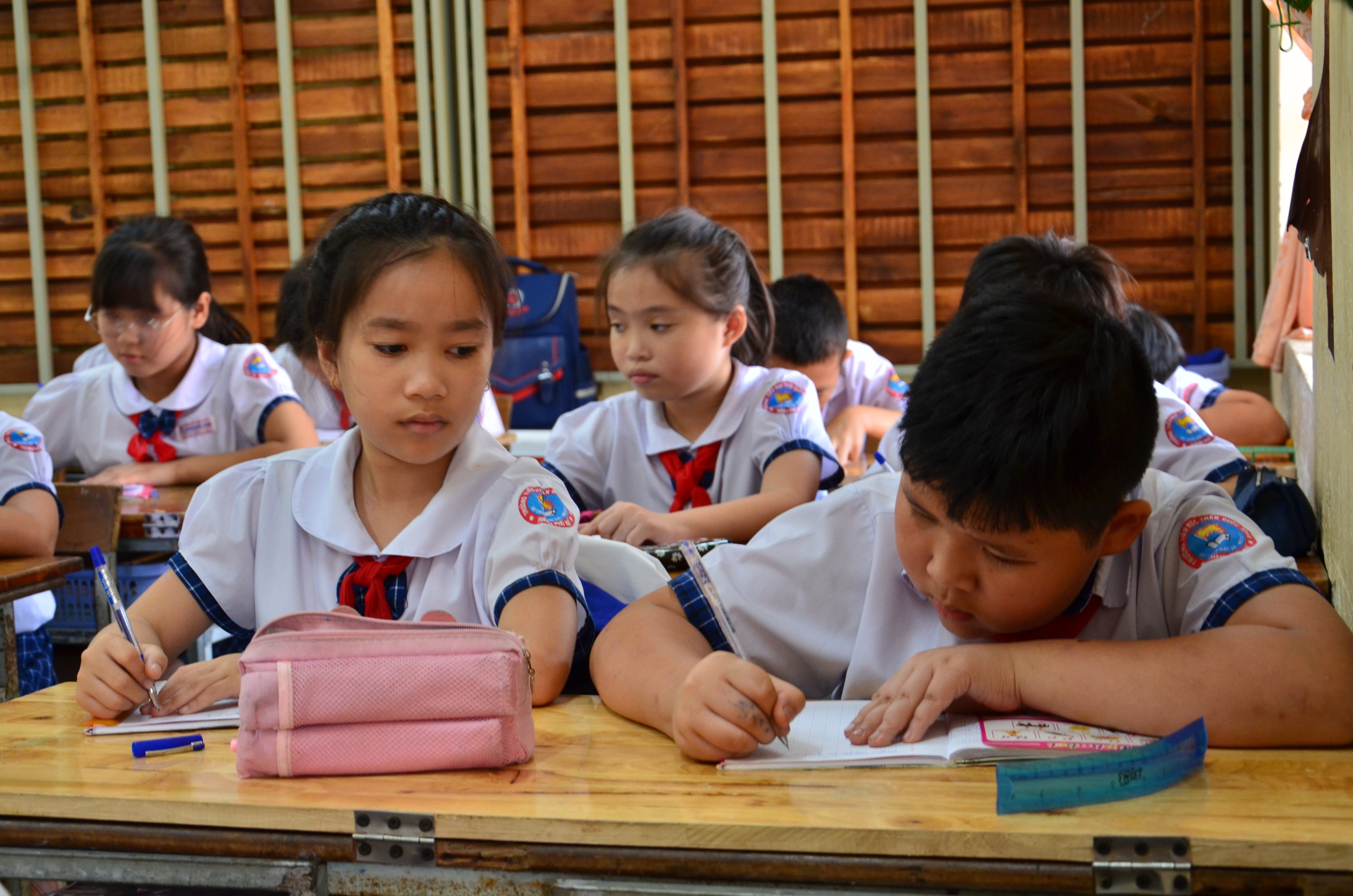 Công bố danh mục sách giáo khoa lớp 3, 7 và 10 năm học 2022-2023