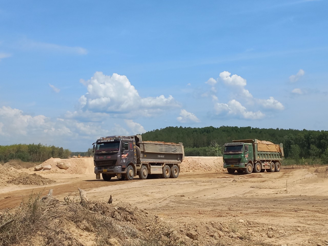 Khẩn trương hoàn thành dự án cao tốc Bắc – Nam