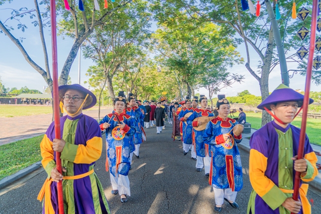 Tri ân ngưỡng vọng tiền nhân