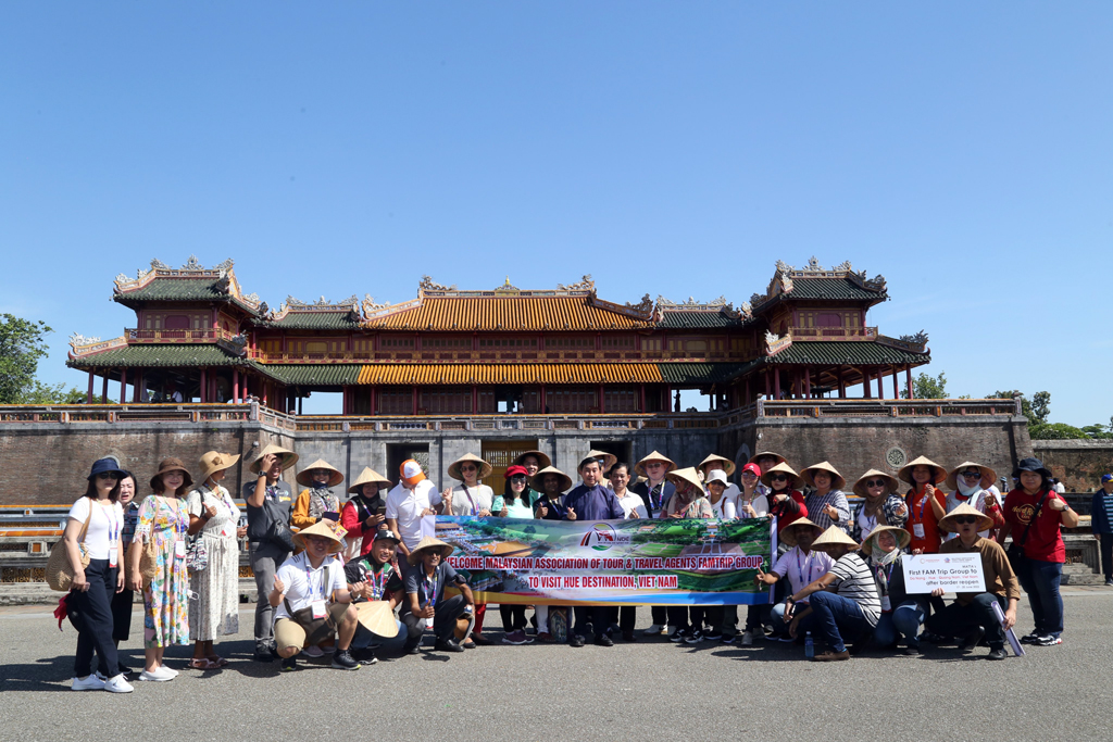 Đoàn famtrip Malaysia khảo sát các tuyến điểm du lịch