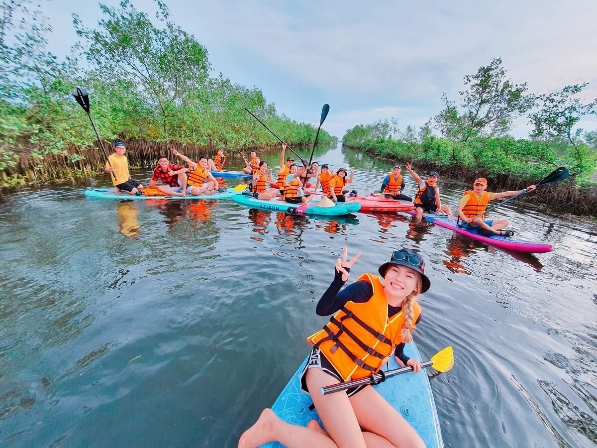 Quảng Điền khởi động Mùa du lịch biển và “Du lịch đầm phá”