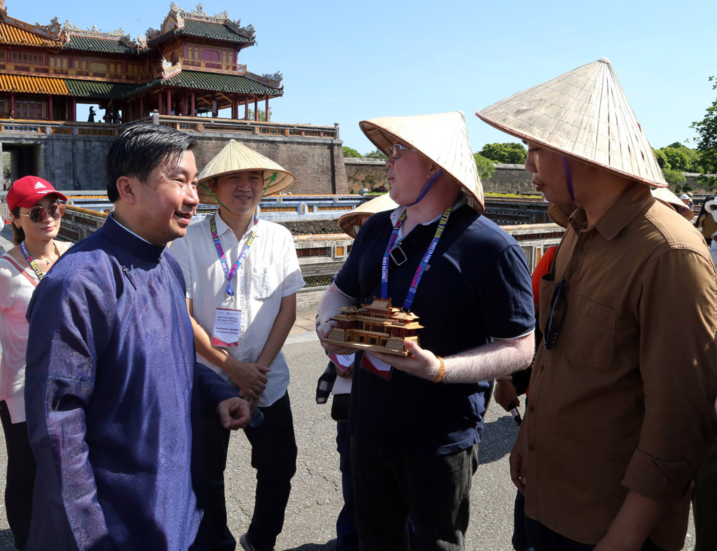 Malaysian famtrip delegation surveys tourist attractions