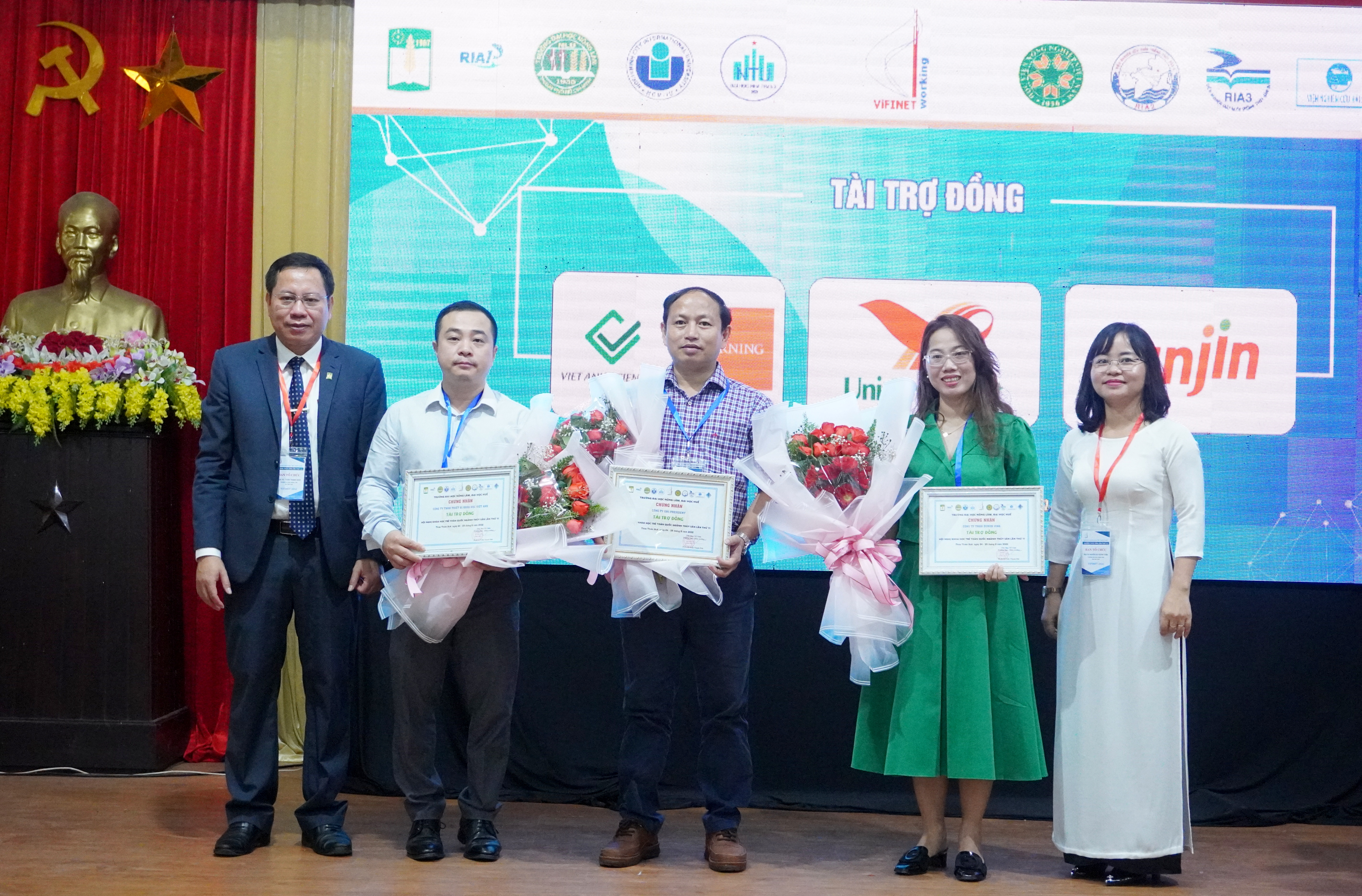 Gần 300 đại biểu tham dự hội nghị khoa học trẻ toàn quốc ngành thuỷ sản