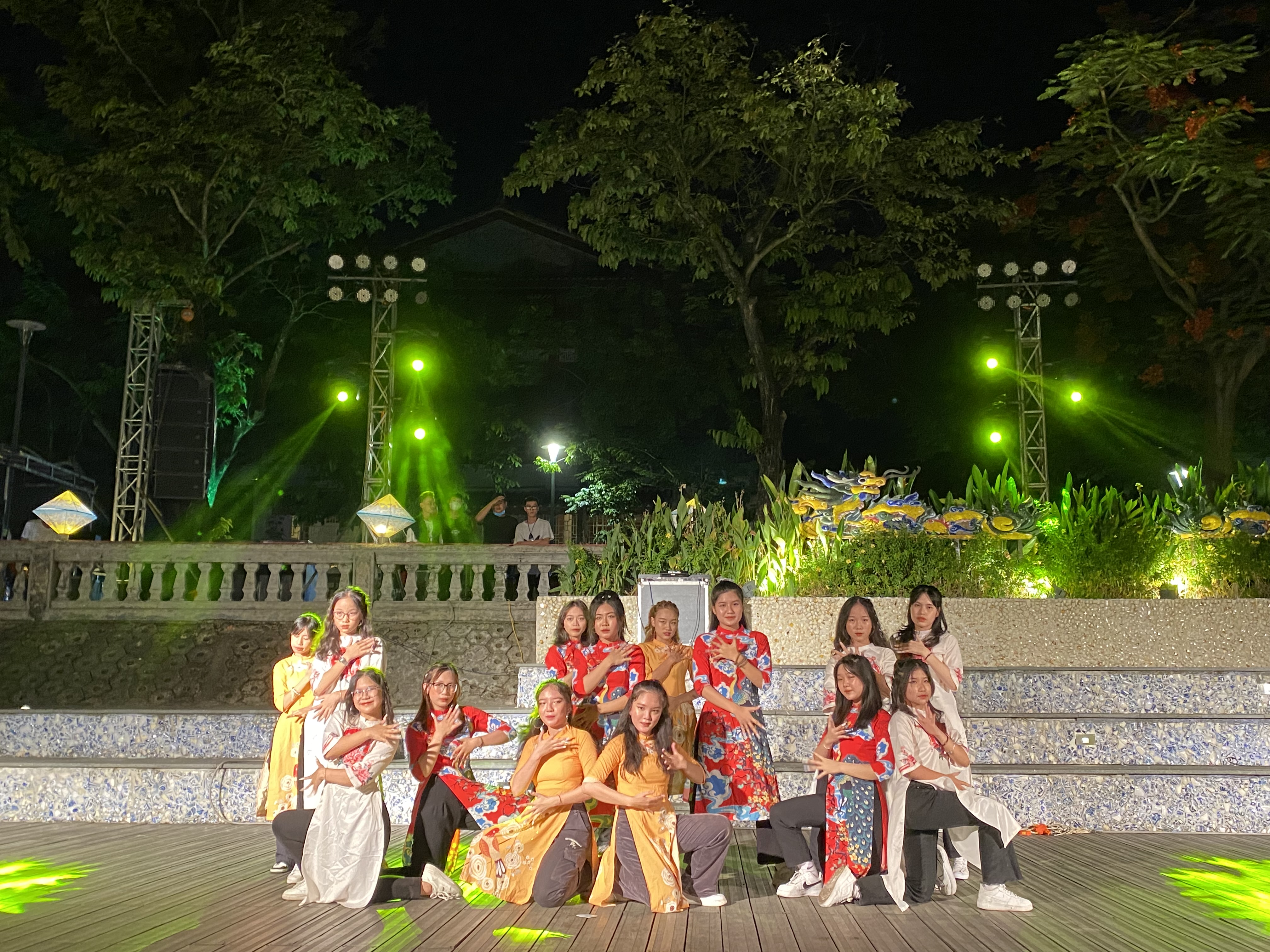 Sôi động cùng vũ điệu của nhóm nhảy “made in Huế”