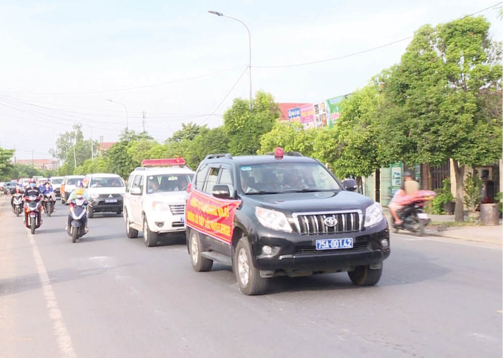 Phòng, chống sốt xuất huyết Phát quang bụi rậm và chú ý nguồn nước sạch