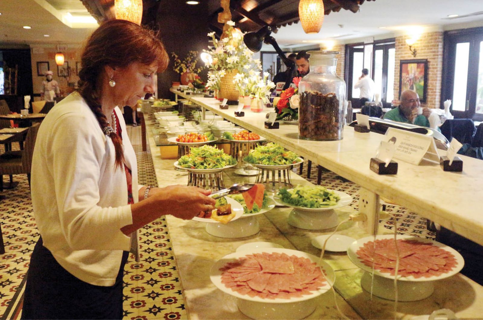 The return of European and North American tourists to Hue