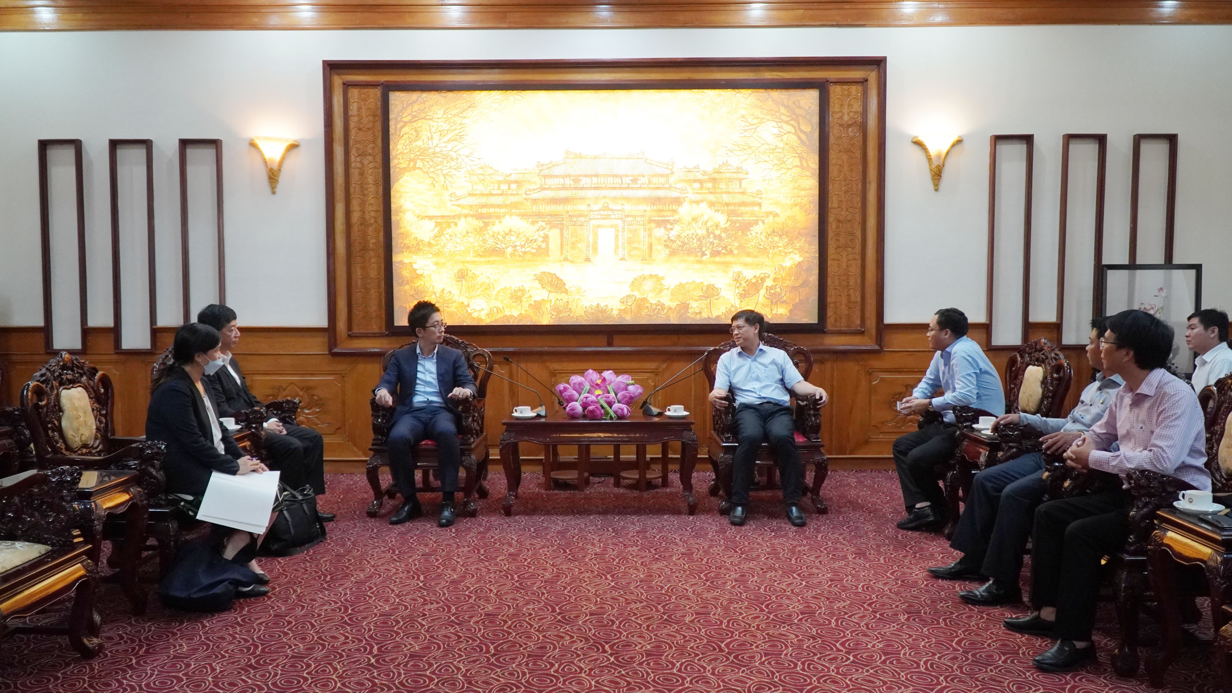 Phó Chủ tịch UBND tỉnh Nguyễn Thanh Bình tiếp và làm việc với đại diện tập đoàn Mitani Sangyo Nhật Bản