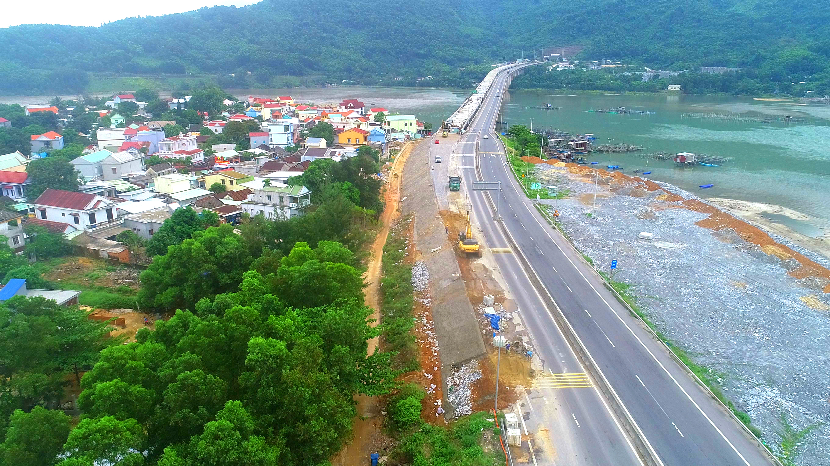 Gỡ “nút thắt” khúc ruột miền Trung - Kỳ 2 Mở đường cho “thành phố Trung ương”