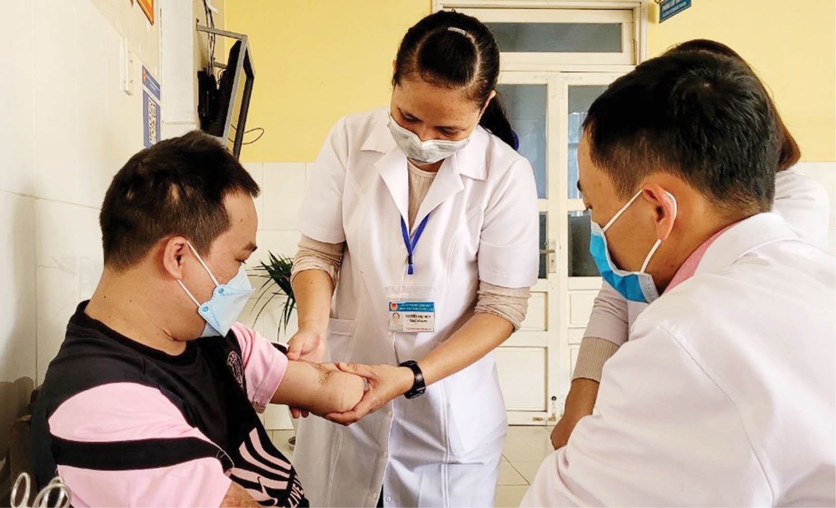 Đưa Nghị quyết 08-NQ TU vào cuộc sống Đòn bẩy cho y tế địa phương