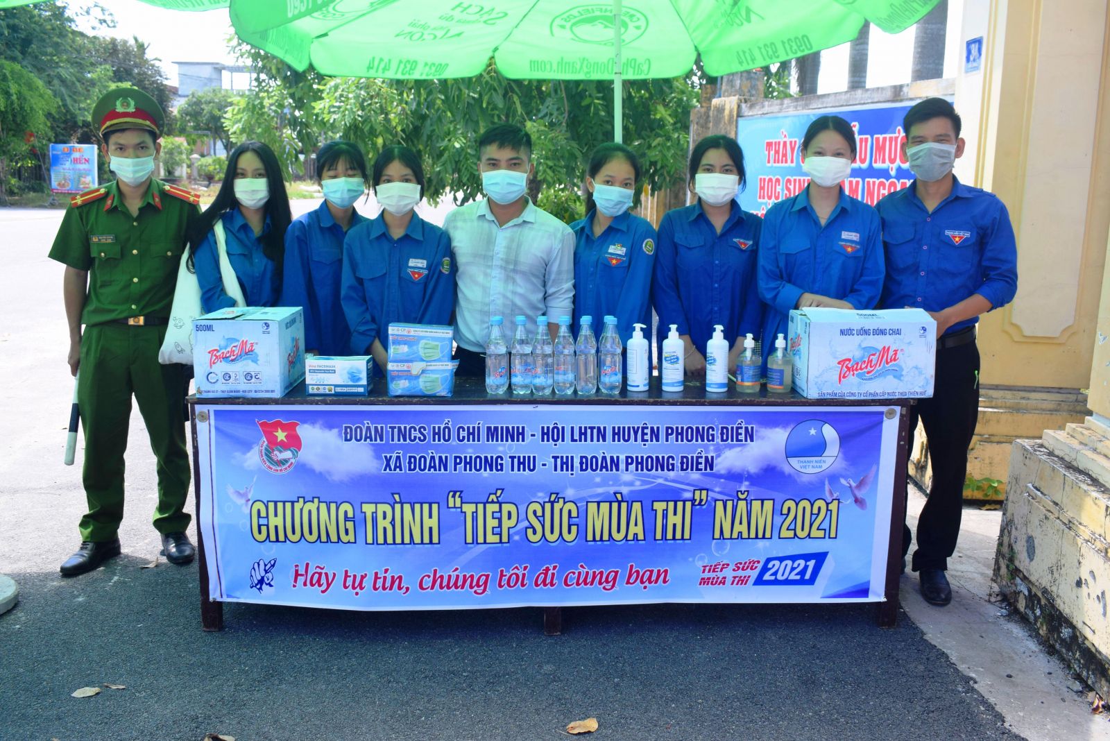 Tuổi trẻ Phong Điền tiếp sức mùa thi