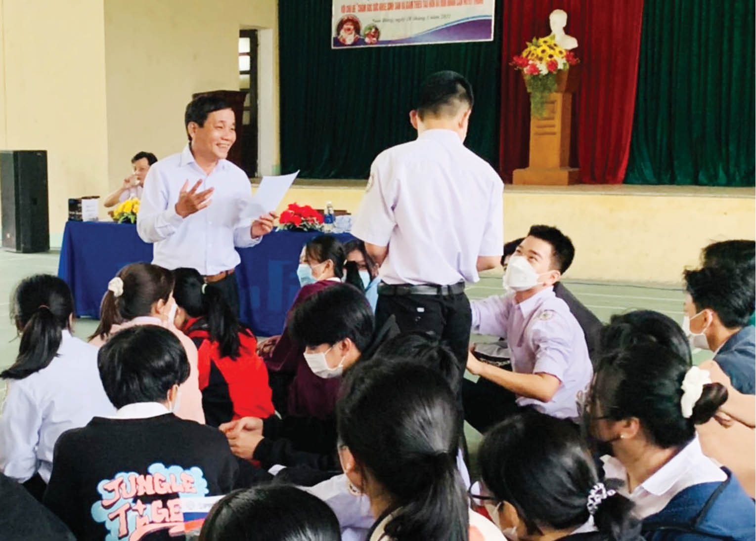 “Hồi teen” cùng con