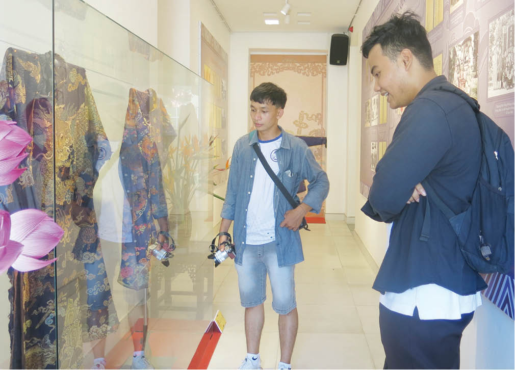 Độc đáo trang phục triều Nguyễn