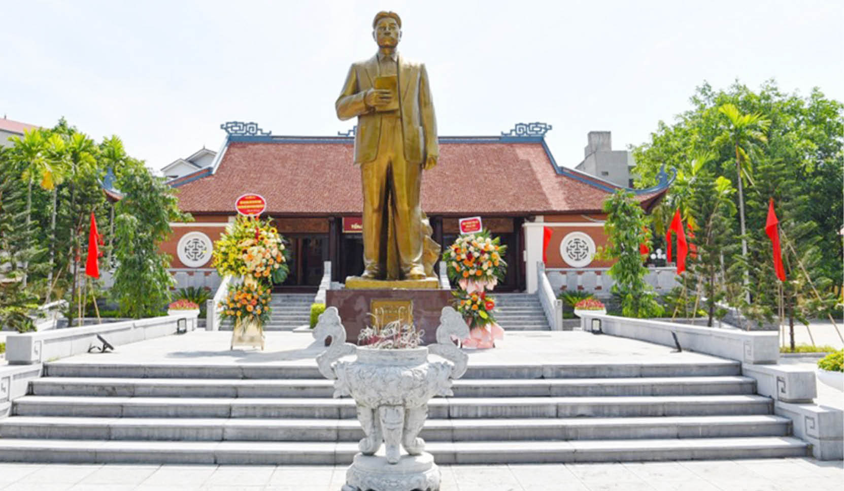 Từ “Tự chỉ trích” đến xây dựng, chỉnh đốn đảng hiện nay