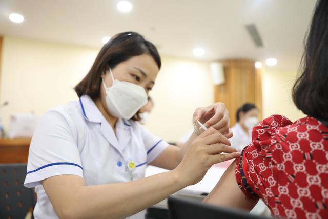 “Nơi nào chưa tiêm chủng đầy đủ, nơi đó có nguy cơ virus xâm nhập”