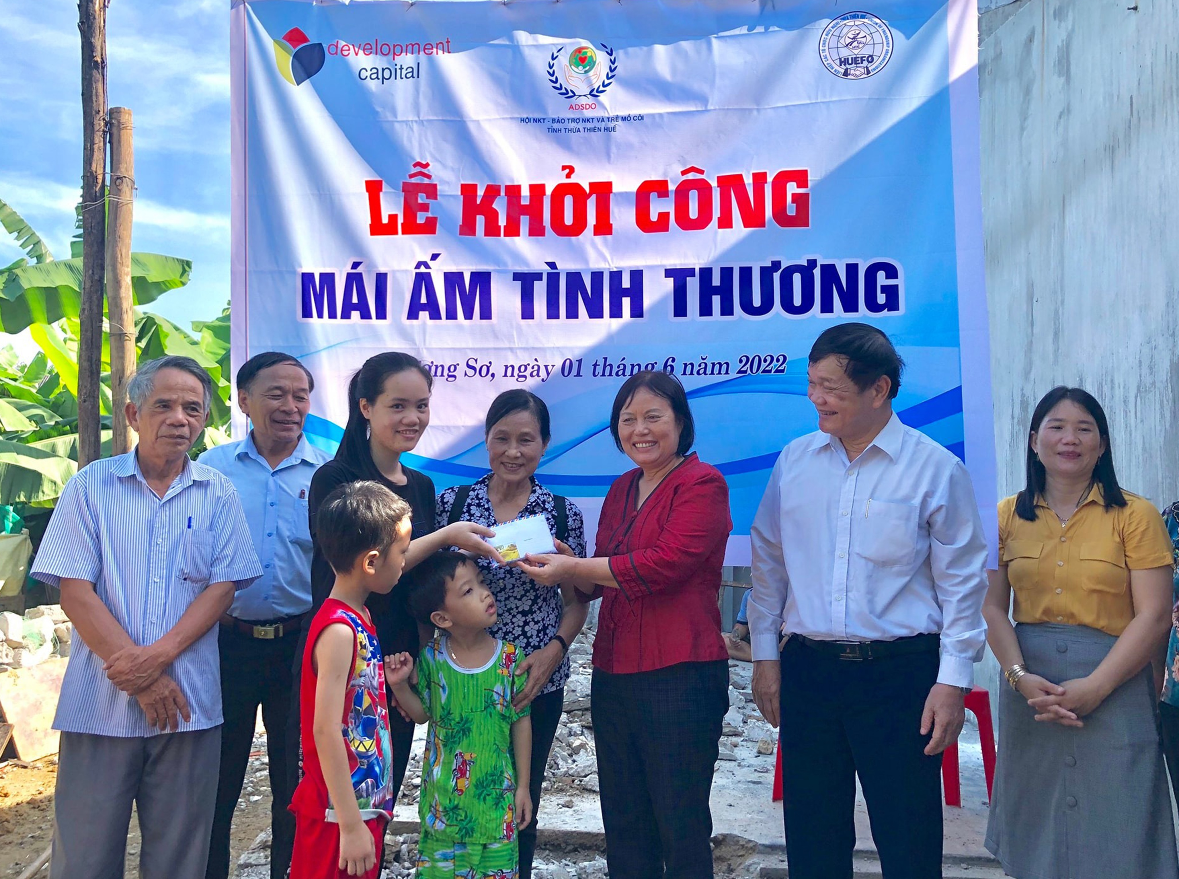 Đồng hành cùng các đối tượng yếu thế