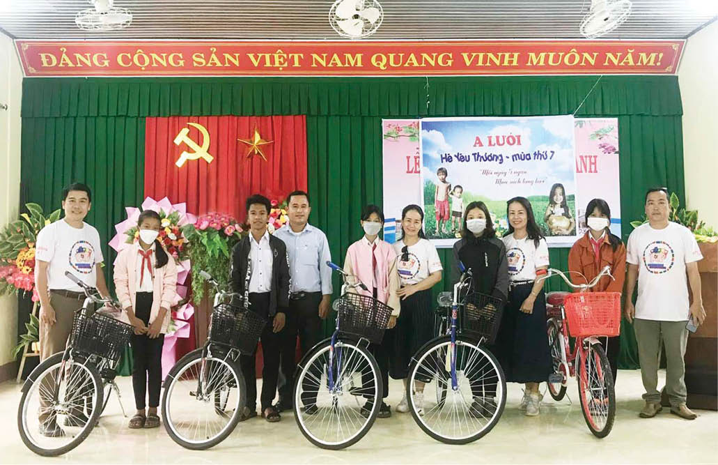 “Nâng bước” bằng yêu thương