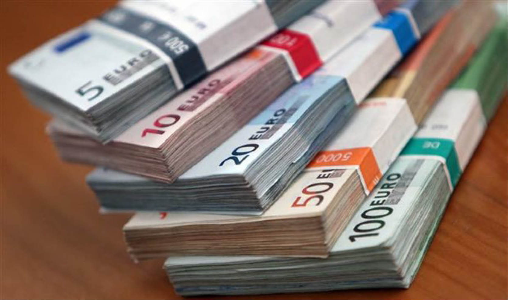 EU dự kiến cắt giảm triển vọng tăng trưởng kinh tế