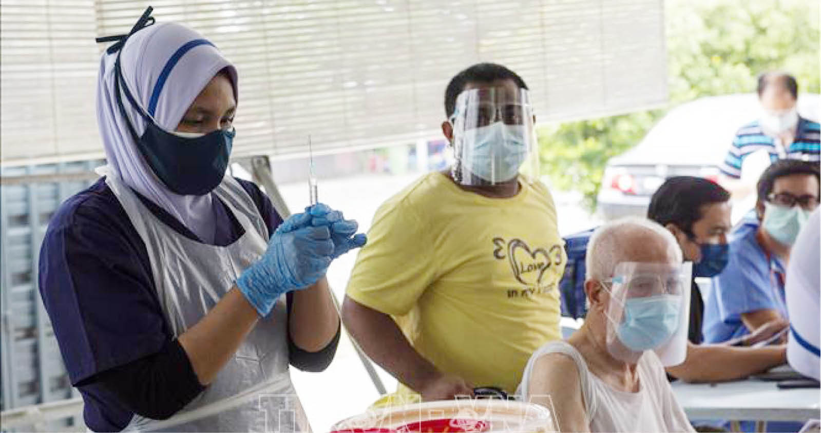 WHO COVID-19 vẫn là trường hợp khẩn cấp về sức khỏe toàn cầu