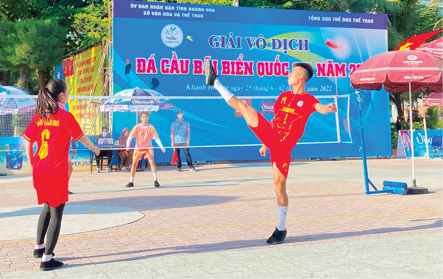 Tự tin với đá cầu