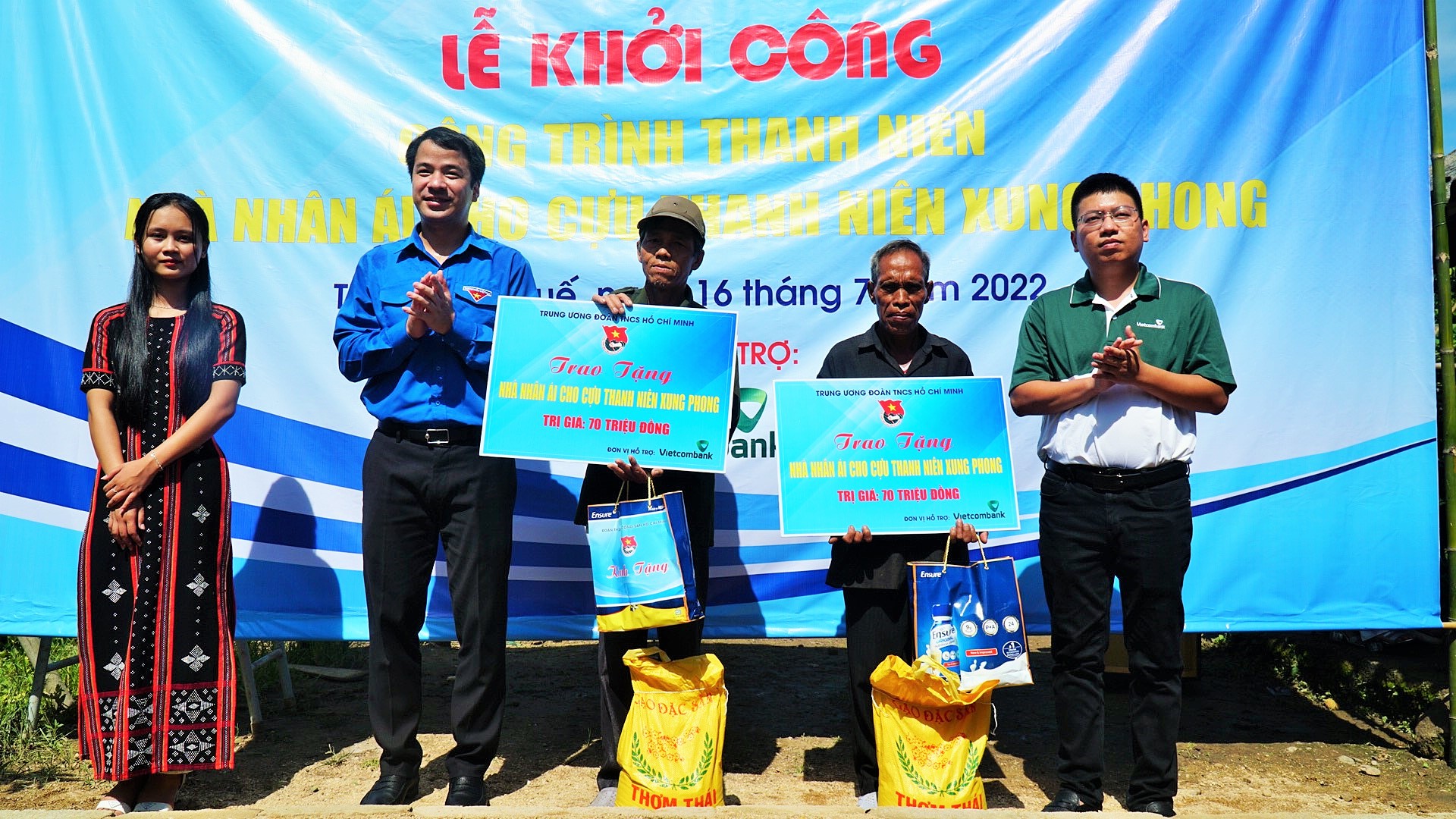 Trung ương Đoàn tổ chức chuỗi hoạt động an sinh xã hội tại A Lưới