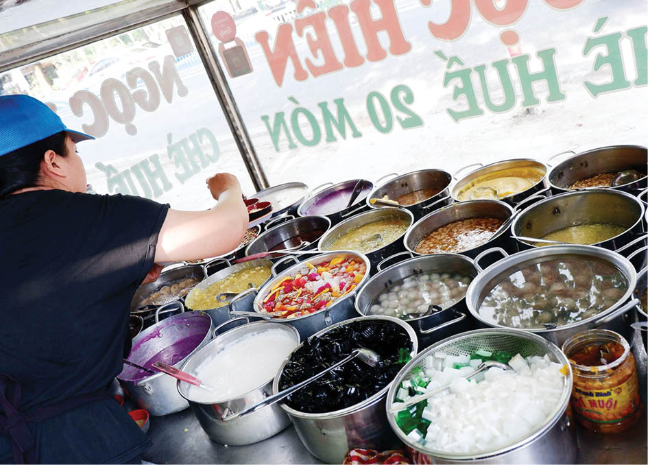 Experiencing “food tour - enjoy Hue dishes to the fullest”