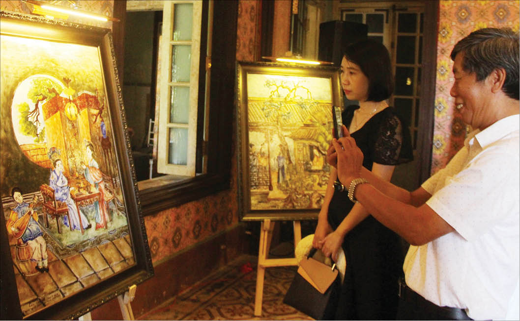 Tranh Kiều trên pháp lam