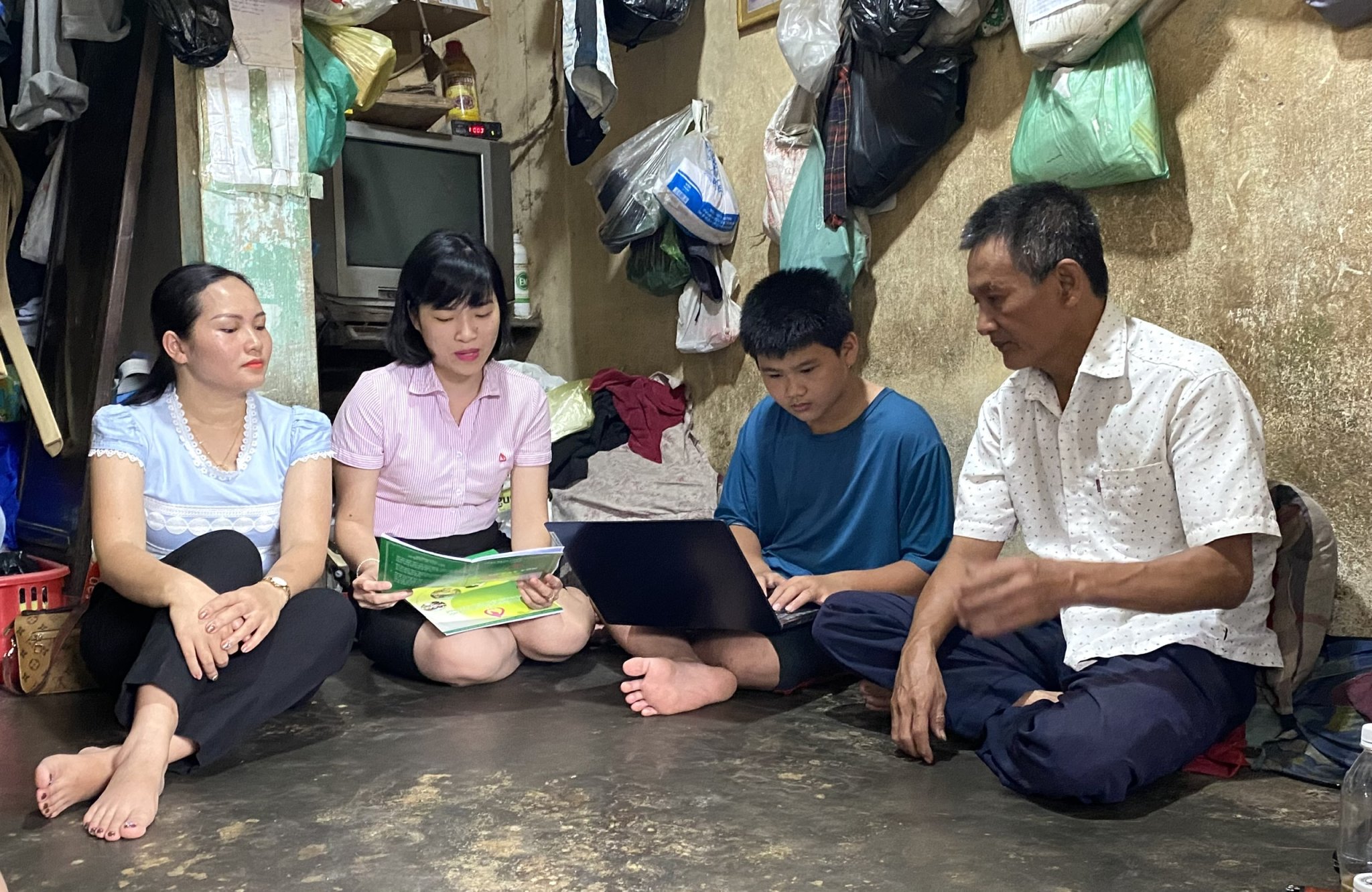Đảm bảo 100 hộ nghèo, đối tượng chính sách được tiếp cận vốn