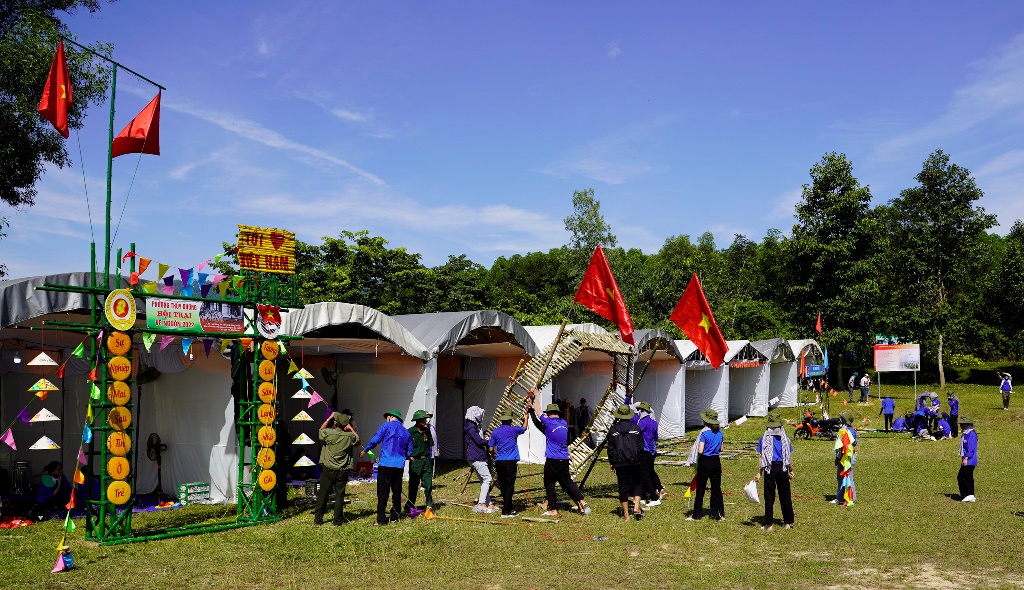 Hơn 350 trại sinh tham gia hội trại về nguồn