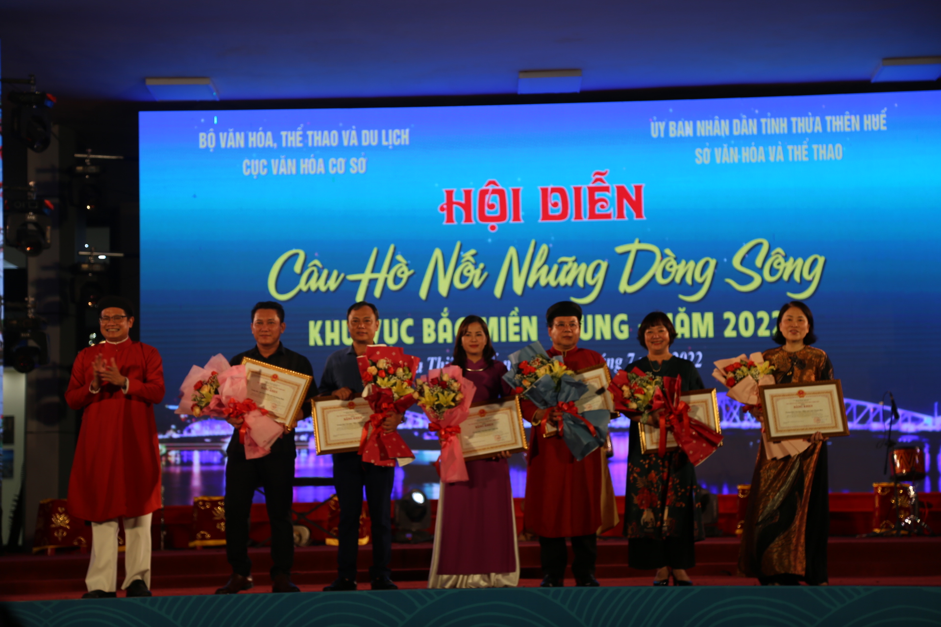 Bế mạc hội diễn “Câu hò nối những dòng sông”