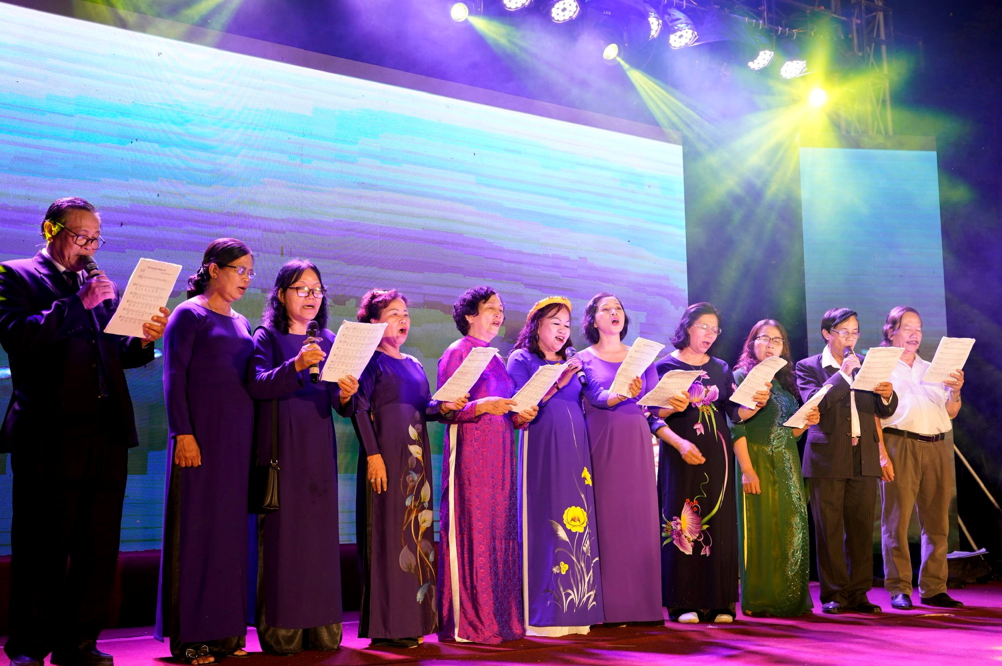 Lắng đọng đêm bế mạc “Với chiến khu xưa” - Dương Hòa 2022