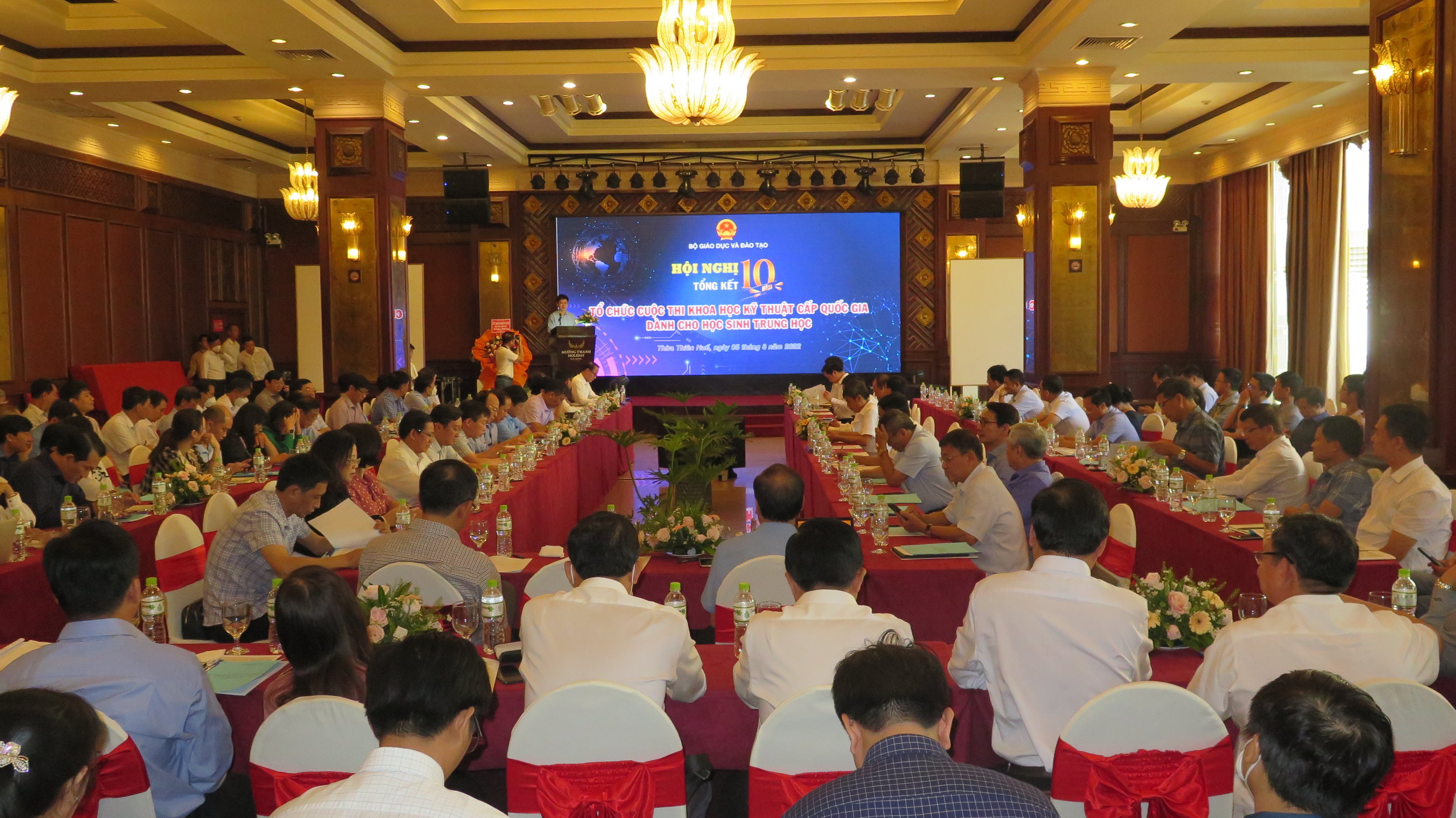 Cần có chính sách khuyến khích học sinh tham gia nghiên cứu khoa học