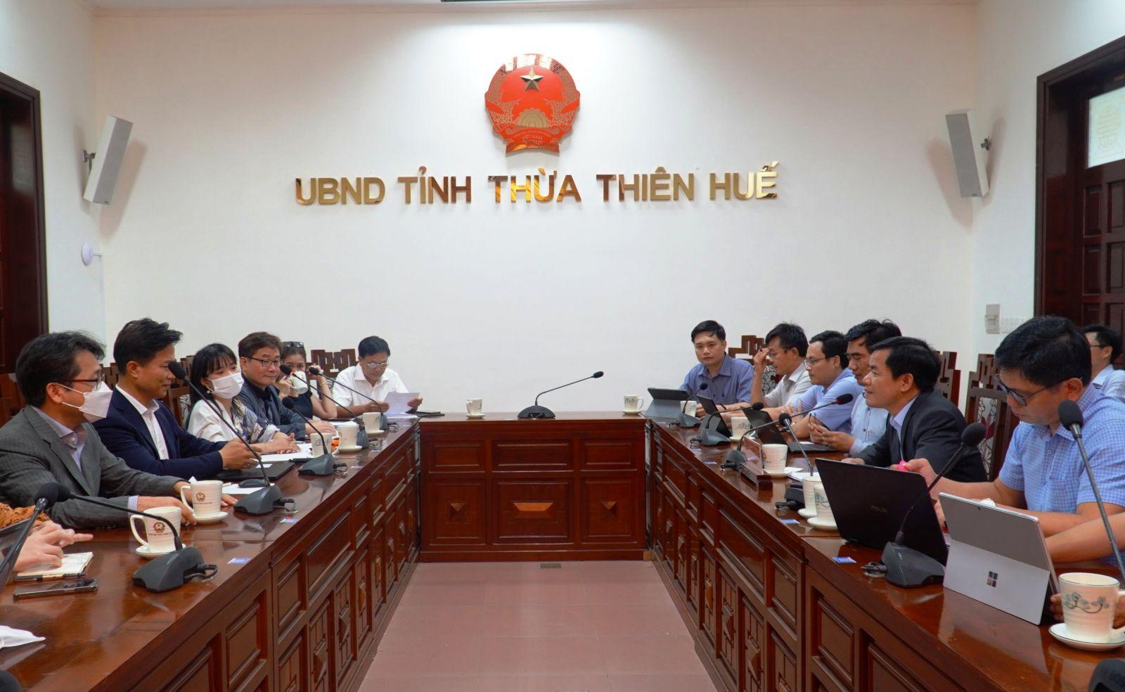 Overall construction of public transport system