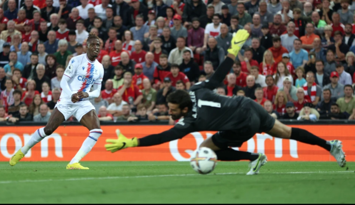 Nunez nhận thẻ đỏ, Liverpool lại hòa thất vọng