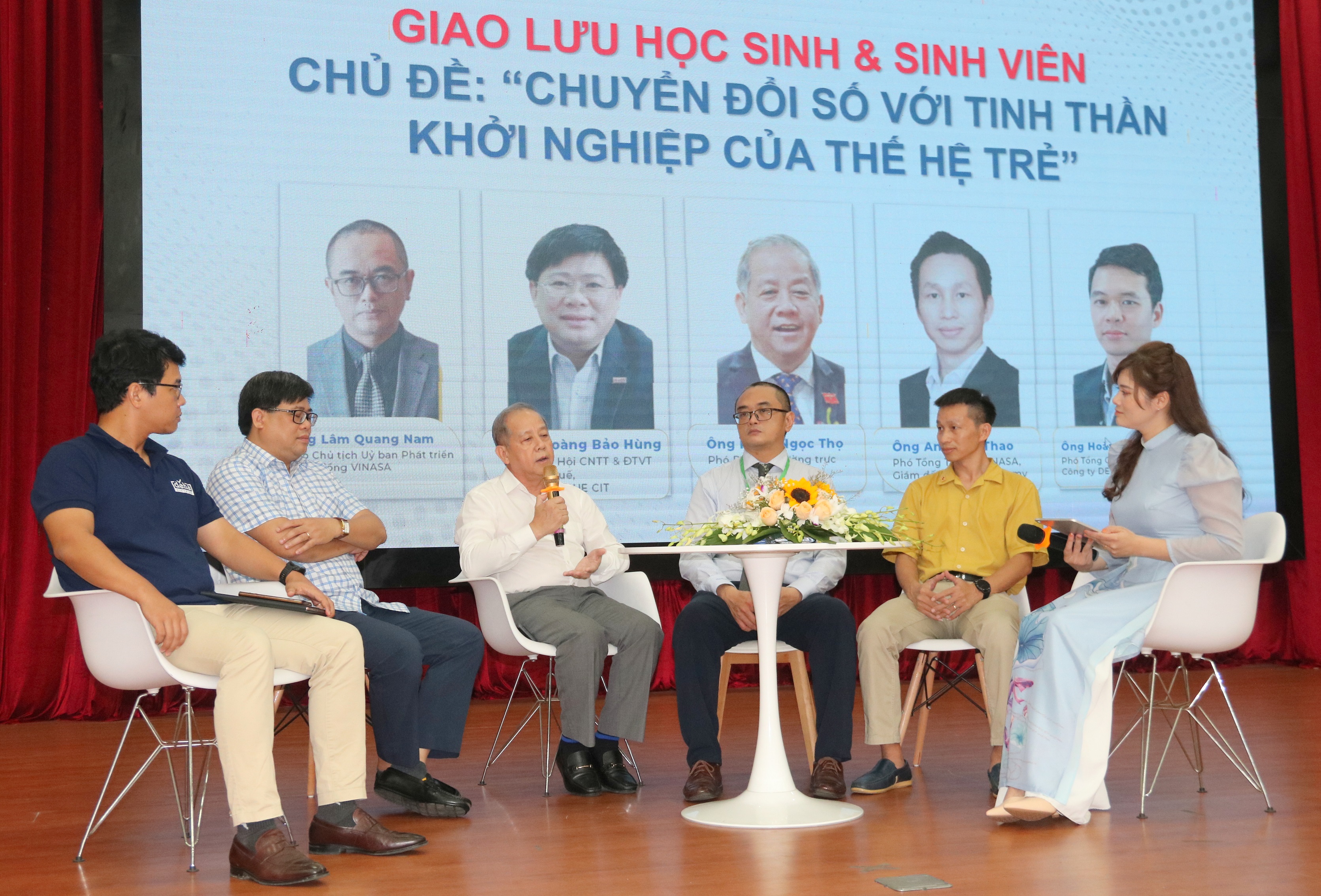 Thế hệ trẻ có nhiều cơ hội từ chuyển đổi số