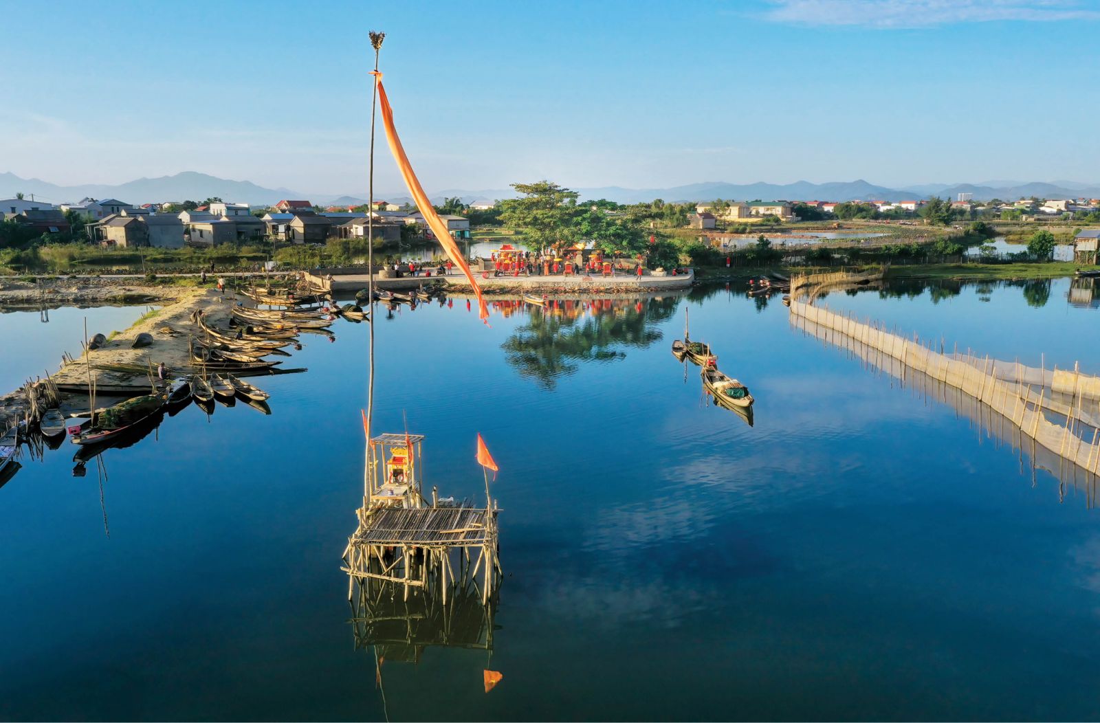 Unique Autumn offering ceremony in Chuon village