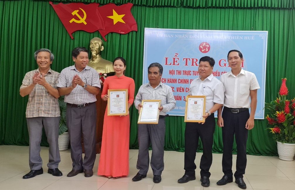 Hơn 7 000 người dự thi tìm hiểu cải cách hành chính tuần thứ ba