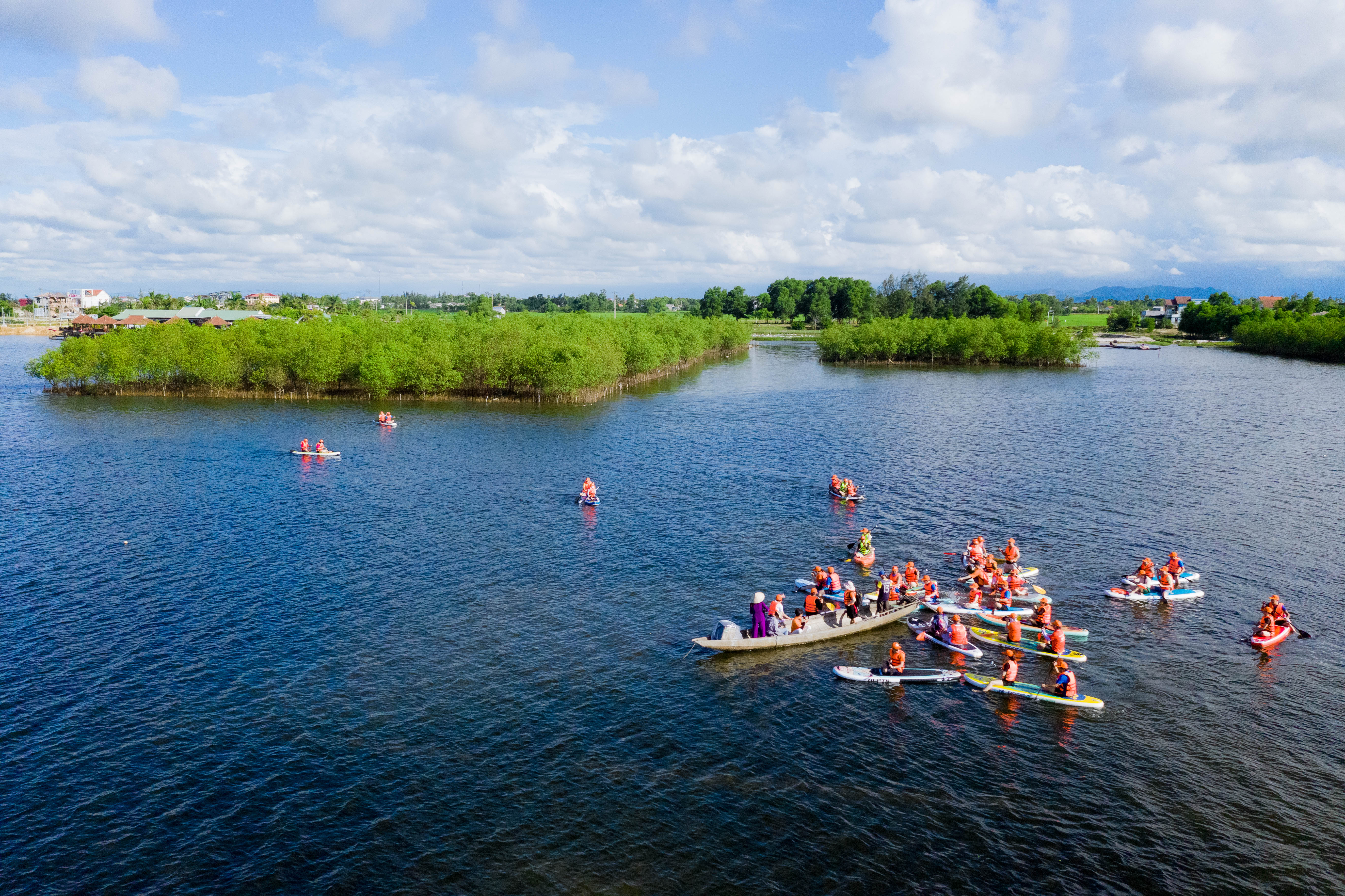 Phát triển vùng đầm phá  Khơi tiềm năng, tăng nguồn lực - Kỳ 1 Đời phá, phận người
